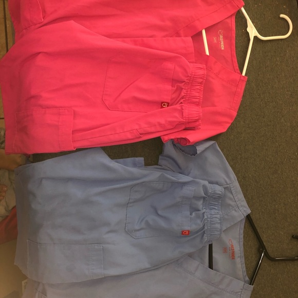 Scrub sets - Picture 3 of 3